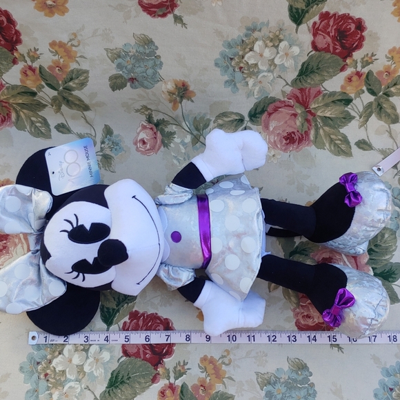 Disney 100 Years of Wonder Plush Mickey & Minnie Set in Silver 17 Inches NWT - Picture 11 of 17
